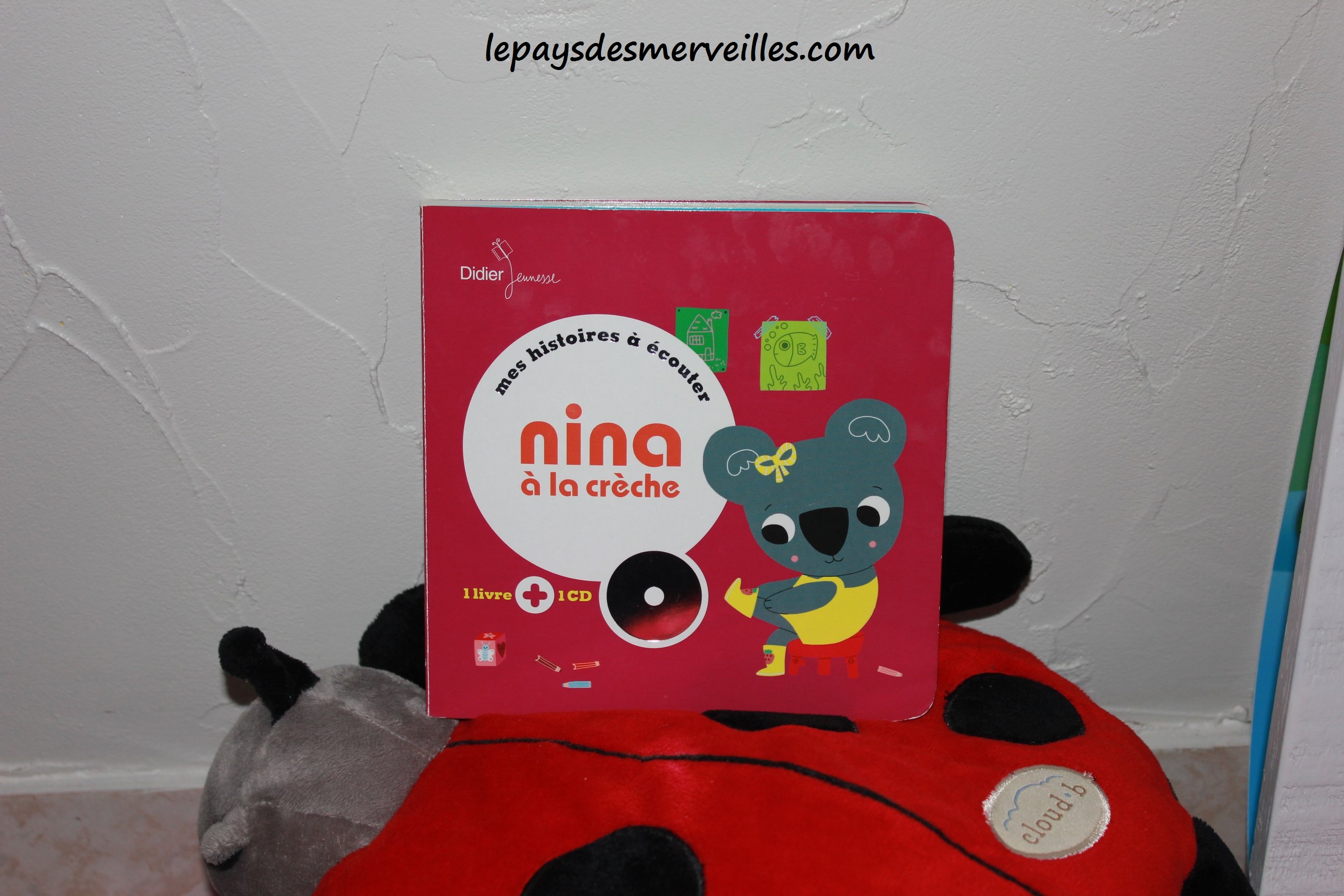 Nina A La Creche Livre Cd