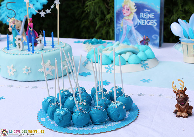 Comment faire un gâteau d'anniversaire Reine des Neiges ? - Blog Funbooker