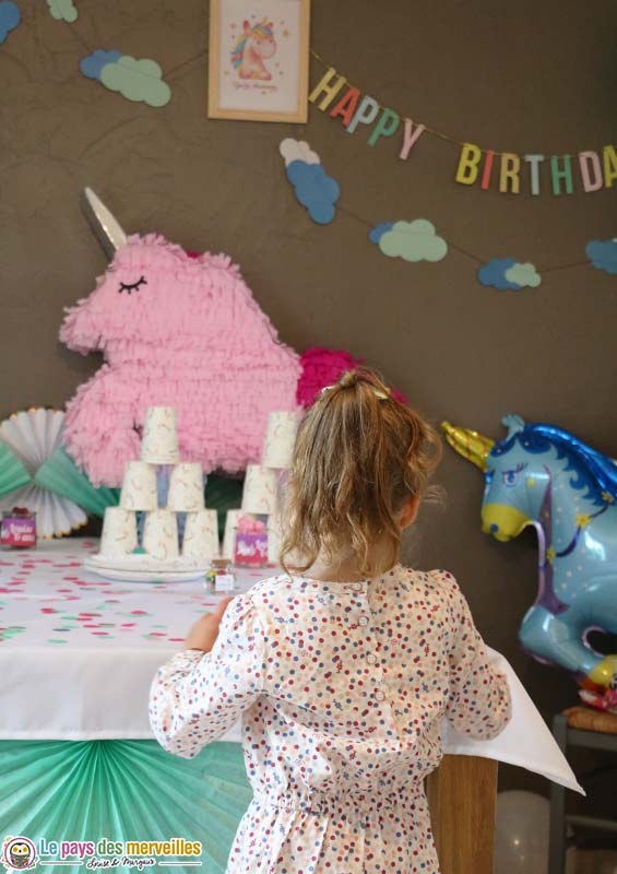 Anniversaire fille licornes 6 ans Marseille - Dorofun - Animation enfants -  anniversaires & soirées